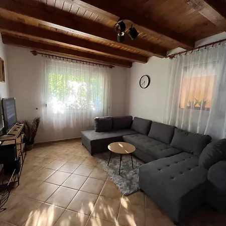 Διαμέρισμα R-home