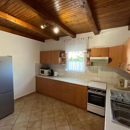 R-home Lejlighed Zamárdi