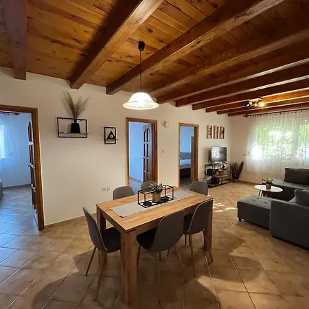 Apartment R-home *