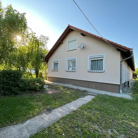 Apartamento R-home Zamárdi