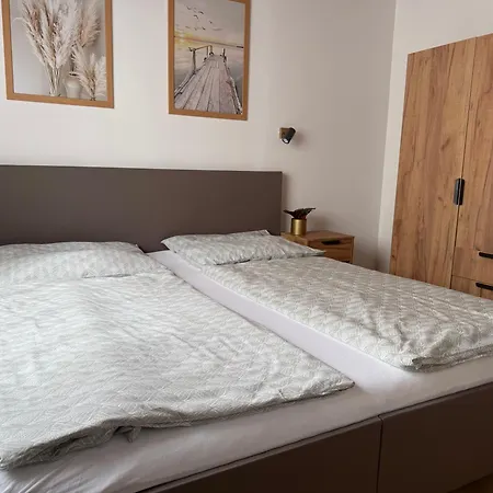R-home Lejlighed Zamárdi